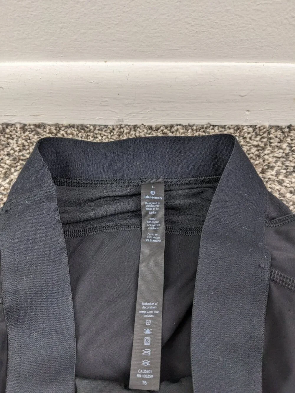 Lululemon Surge Light Tight Black Mens Large M5576S